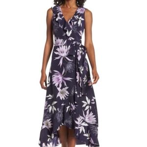 Vince Camuto faux wrap floral ruffle v neck purple/lavender dress. Size 6